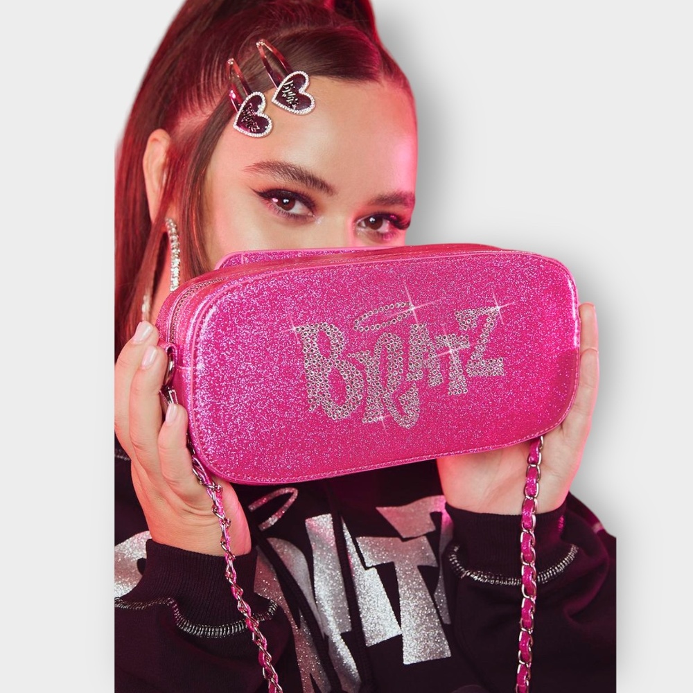 **NWT Dolls Kill x Bratz MAJOR FOMO Crossbody Bag - Picture 8 of 10